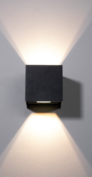 Cube wandlamp