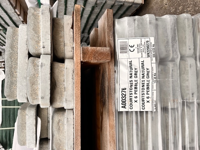 COURTSTONES NATURAL X 5,8 PEBBLE GREY | -restant 7m²-
