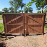 Dubbele hardhout poort 180cm hoog | 9 breedte maten