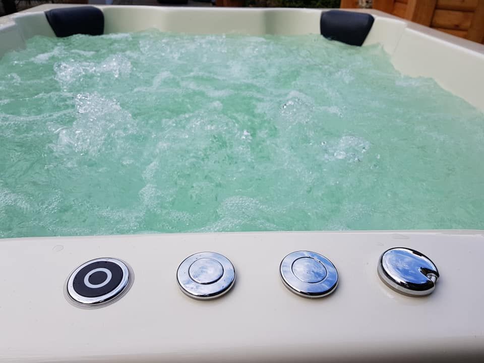 Urbantub Quato | 200x170cm - 1400 Ltr.