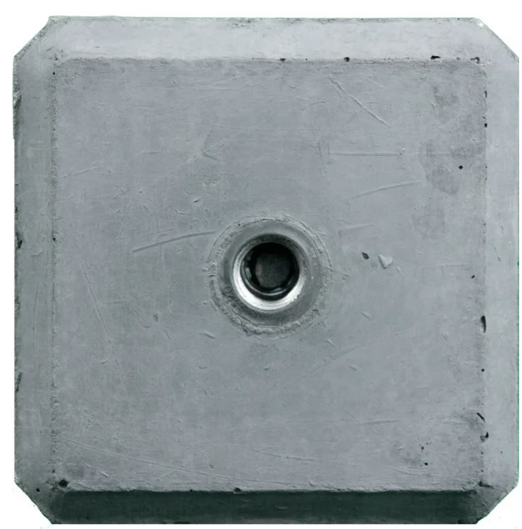 Betonpoer met facetrand met M16 schroefhuls
