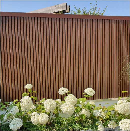 WFO33 Gevelbekleding | Brazilian Teak 13,5 x 2,9mtr